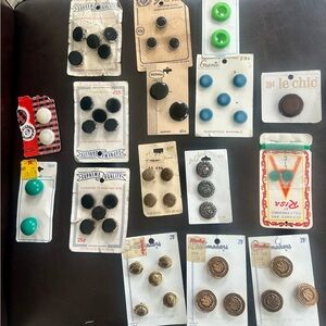 VINTAGE lot of Buttons original cards   Shell unique Plastics Metal multicolors